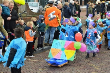 Kindercarnaval (50) (Klein)